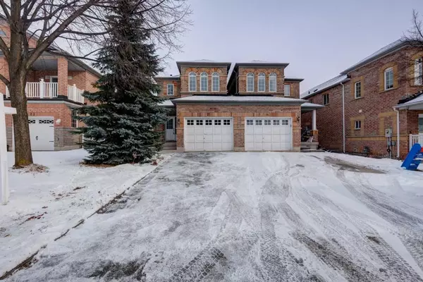 21 Casabel DR, Vaughan, ON L6A 3M5