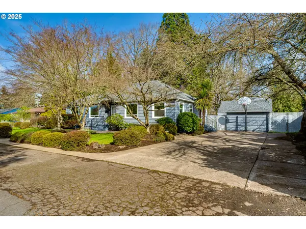 Eugene, OR 97401,455 WALNUT LN