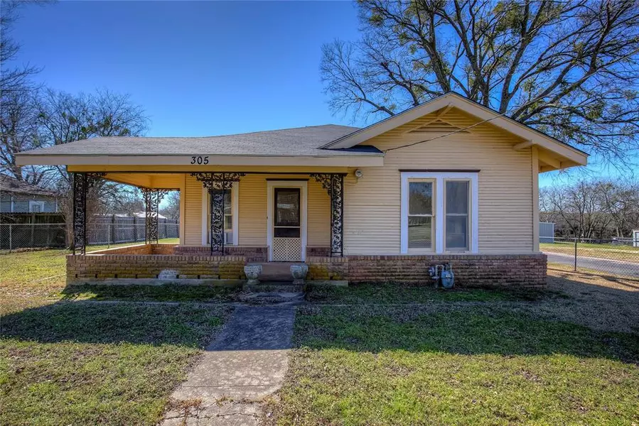 305 W Main Street, Cumby, TX 75433