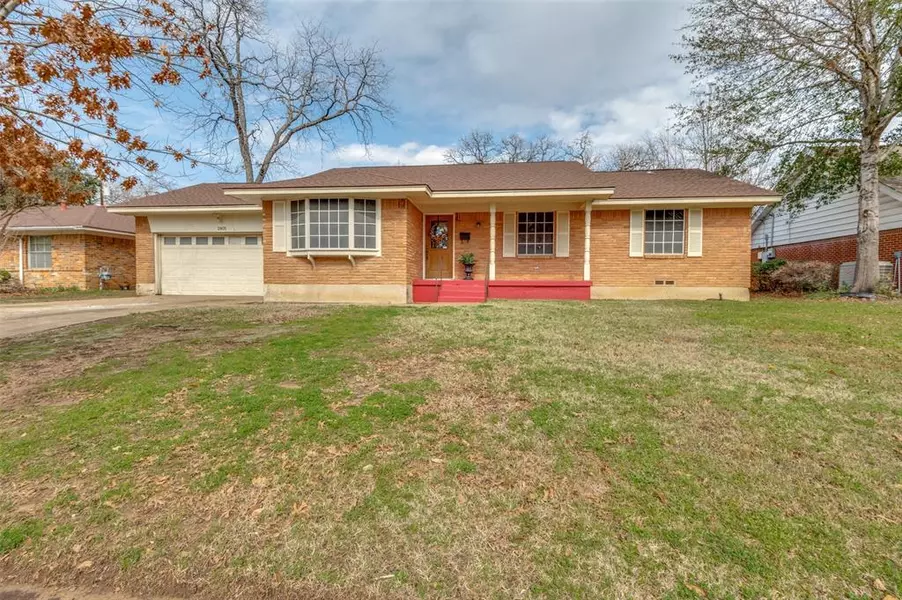 2805 W 11th Street, Irving, TX 75060