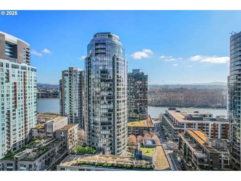 3601 S RIVER PKWY #2202, Portland, OR 97239