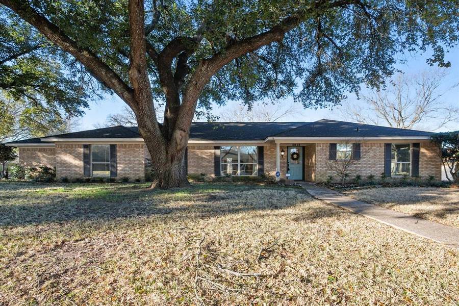 2013 Glenwood Circle, Corsicana, TX 75110