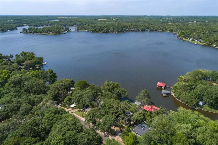 367 Callender Lake Drive, Murchison, TX 75778