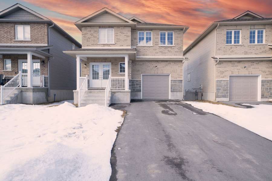 56 Brennan CRES, Loyalist, ON K0H 2H0