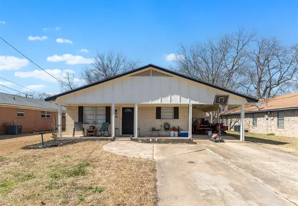 605 N Florence Street, Grand Saline, TX 75140