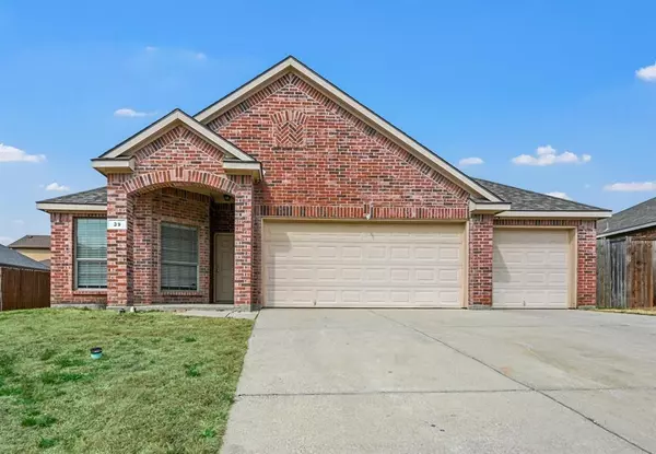 39 Heron Drive, Sanger, TX 76266