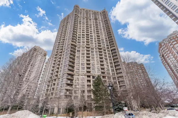 Mississauga, ON L5B 4P9,310 Burnhamthorpe RD W #2913