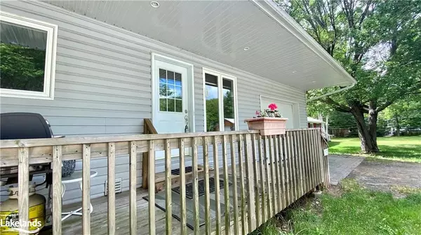 34 HUNTS RD, Huntsville, ON P1H 1J4