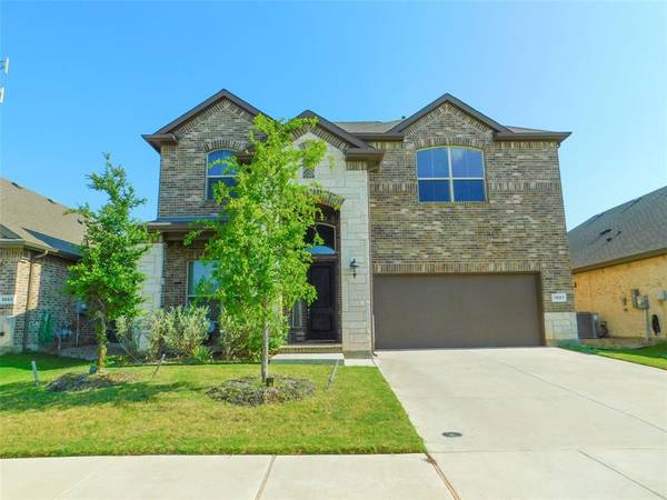 1021 Pitch Pine Street, Hickory Creek, TX 75065