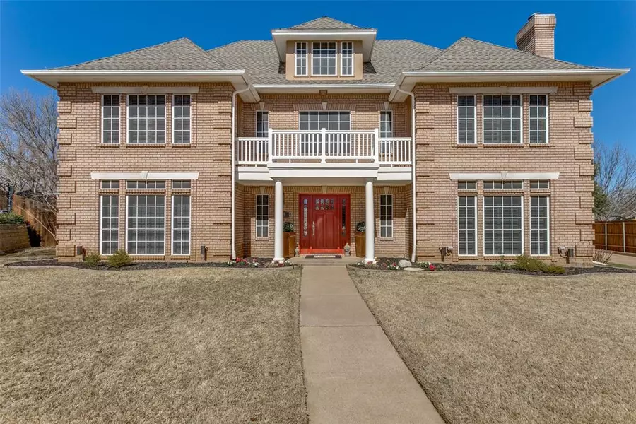 1205 Hillandale Court, Bedford, TX 76021