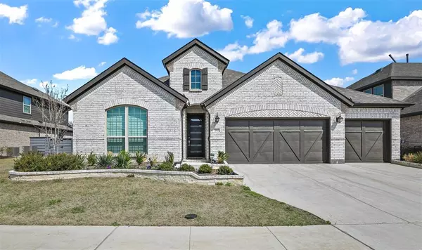 7005 Lowbranch Trail, Little Elm, TX 76227