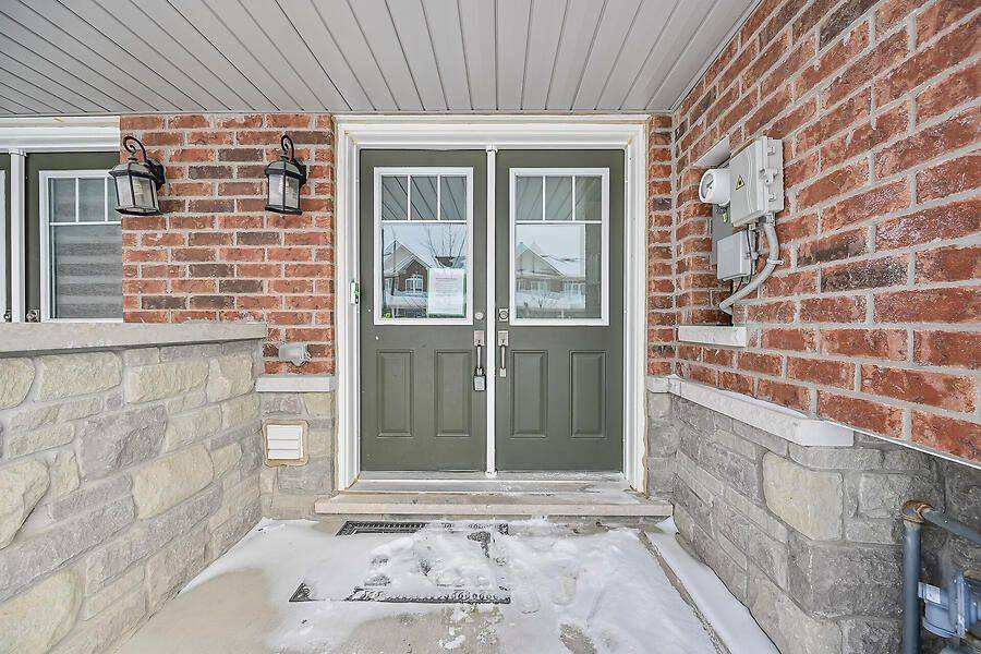 Brampton, ON L7A 4L2,457 Queen Mary DR