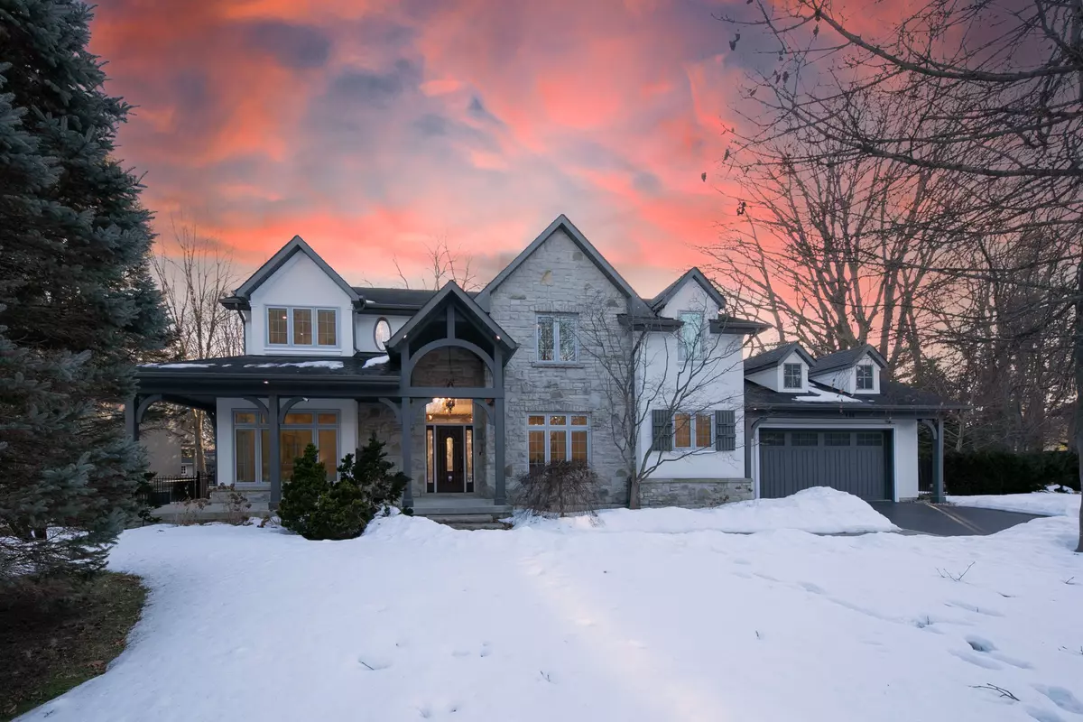 Oakville, ON L6J 7W6,116 Parkwood CT