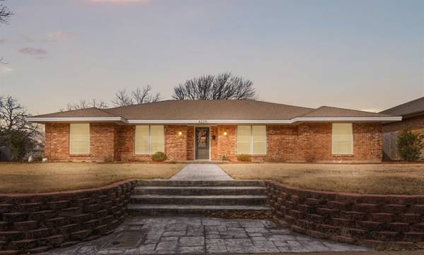 4229 Toledo Avenue, Fort Worth, TX 76133