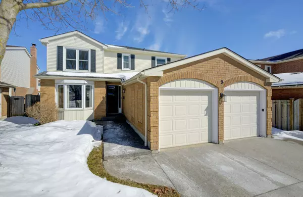 Kitchener, ON N2N 2K3,9 Old Maple LN