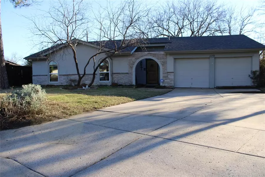 2255 Shady Brook Drive, Bedford, TX 76021