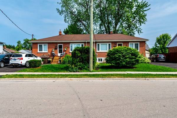 1306 Leighland RD, Burlington, ON L7R 3S5