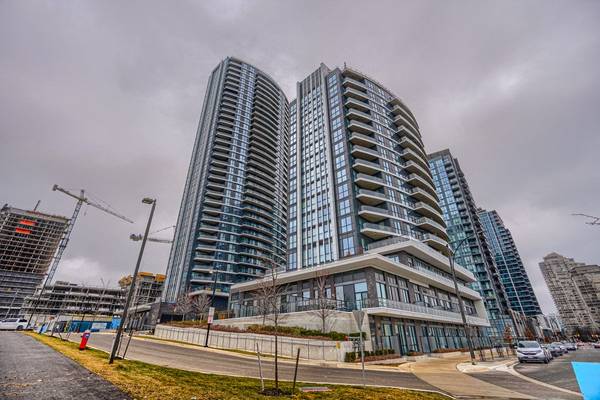 65 Watergarden DR #201, Mississauga, ON L5R 0G9