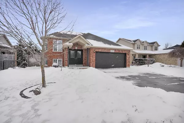 26 Red Clover CT, Middlesex Centre, ON N0M 2A0