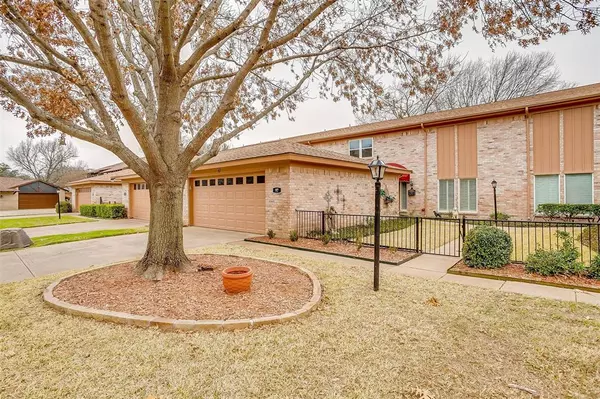 97 One Main Place, Benbrook, TX 76126