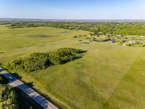 Rural Rocky View County, AB T4C 2H3,39.69 acres Lochend RD