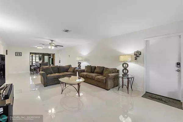 Boynton Beach, FL 33436,10151 Eaglewood Ter  #A