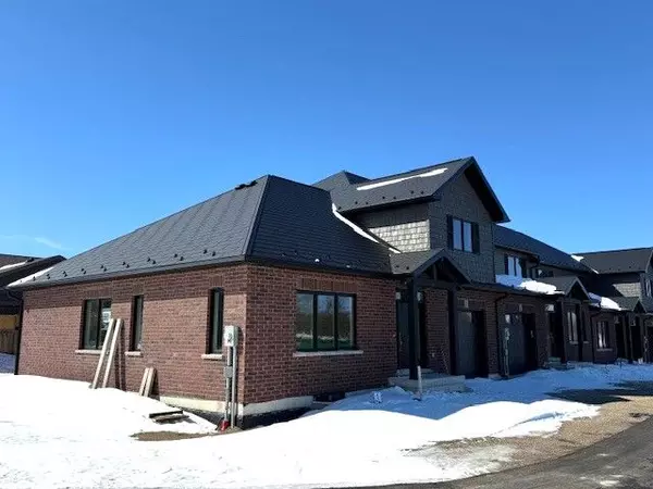 Kincardine, ON N2Z 0G1,8 GOLF LINKS RD #Unit 1