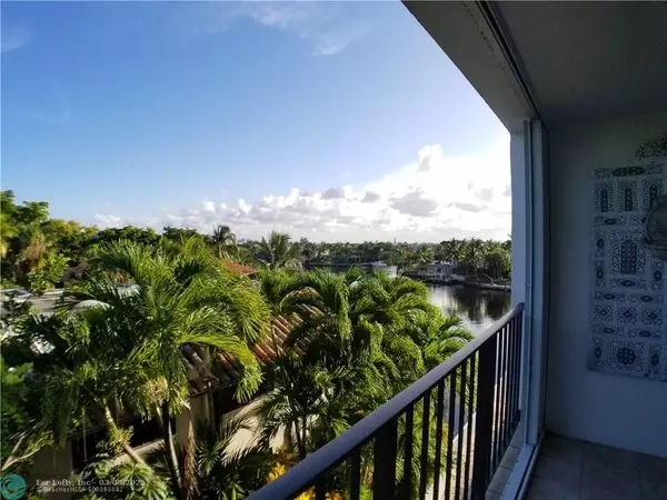 Fort Lauderdale, FL 33305,1839 Middle River Dr  #304