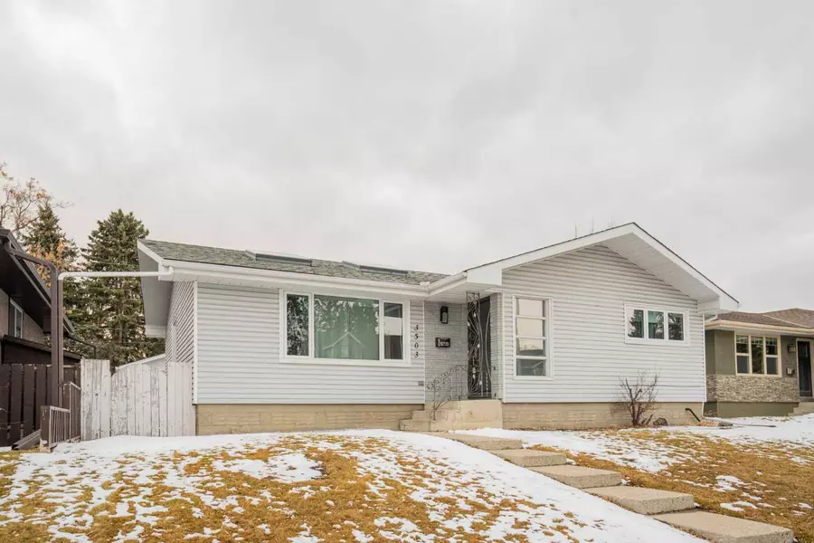 3503 Button RD NW, Calgary, AB T2L 1M9