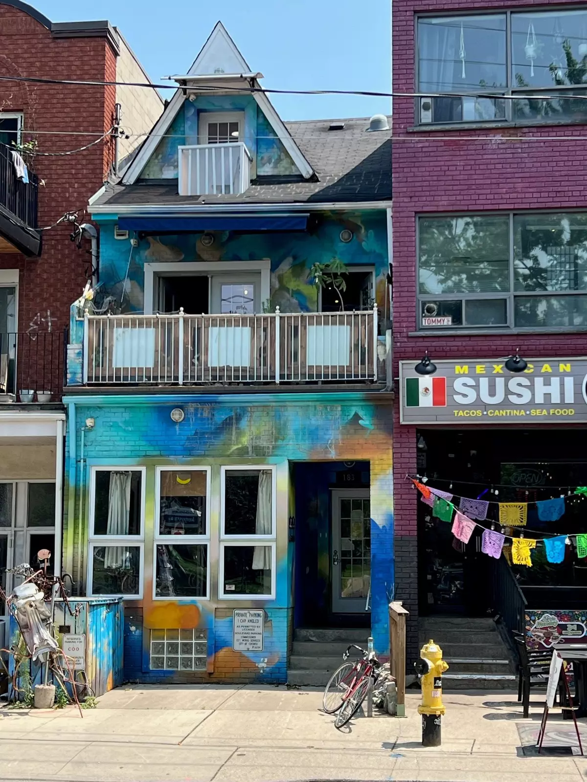 Toronto C01, ON M5T 2L4,183 Augusta AVE
