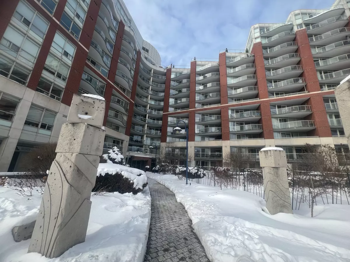 Toronto C01, ON M5V 3M8,550 Queens Quay W #1022