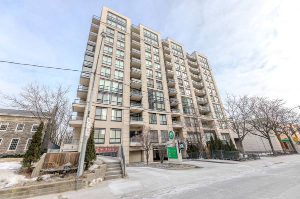 10 Delisle AVE #611, Toronto C02, ON M4V 3C6