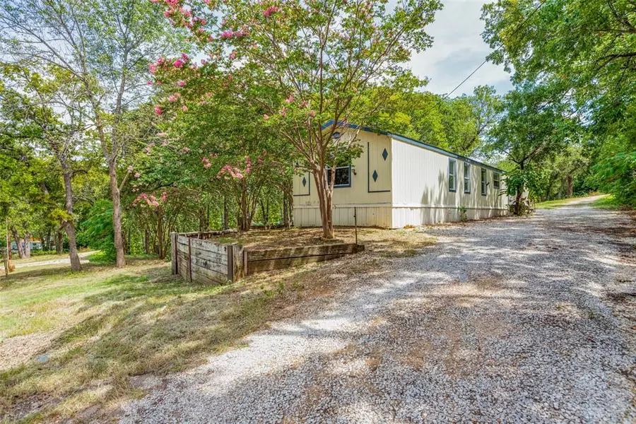 28 Wembley Road, Gordonville, TX 76245