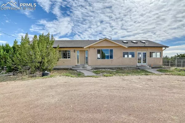 1290 B ST, Penrose, CO 81240