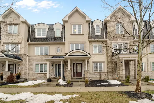 244 Ellen Davidson DR, Oakville, ON L6M 0V2