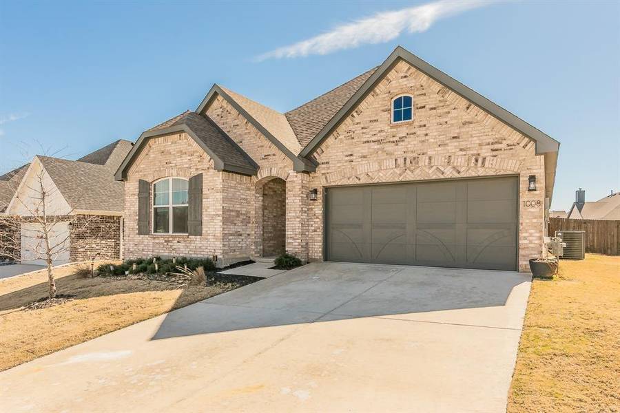 1008 Brown Valley Trail, Weatherford, TX 76087