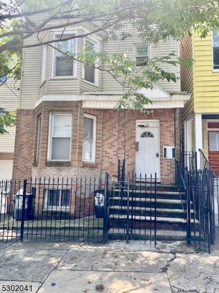 96 4th Ave, Newark City, NJ 07104