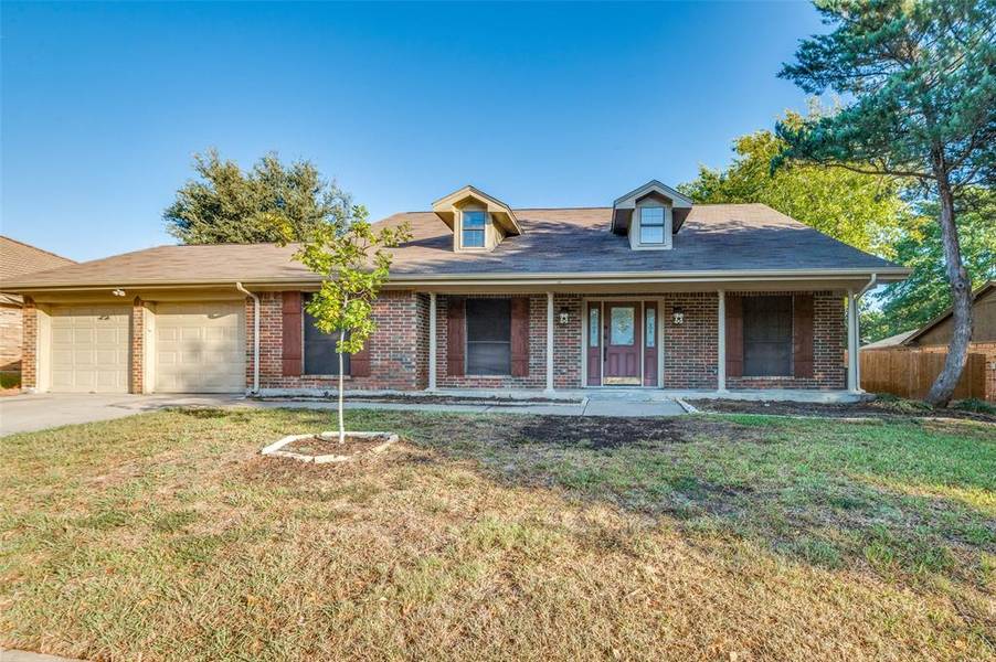 6833 Starnes Road, North Richland Hills, TX 76182