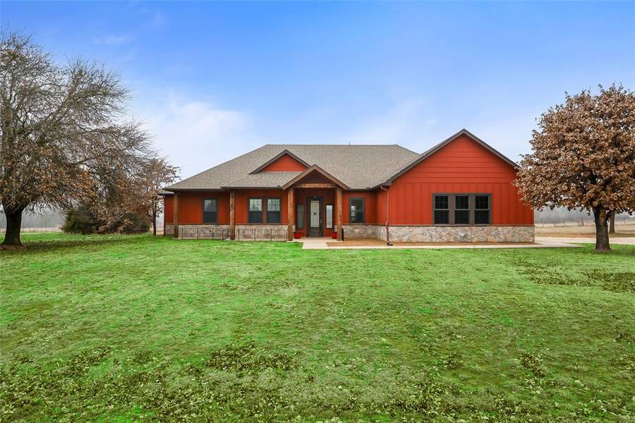 131 Scarlet Oaks Drive, Joshua, TX 76058