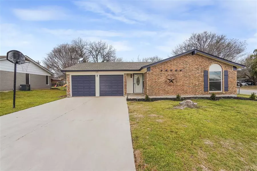 245 E Malone Avenue, Crowley, TX 76036