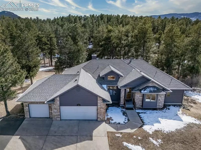 2049 Silverheels DR, Larkspur, CO 80118