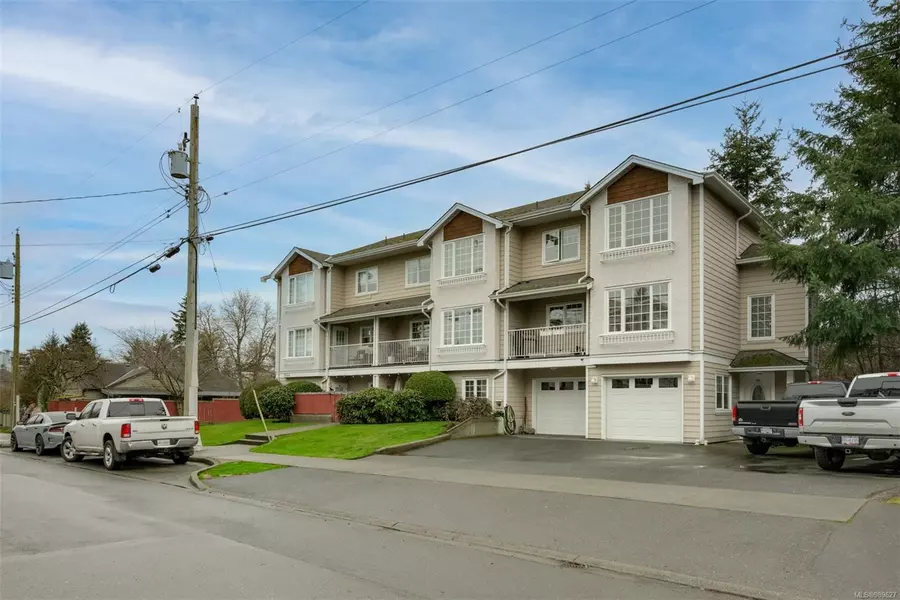 2644 Deville Rd #201, Langford, BC V9B 3W8