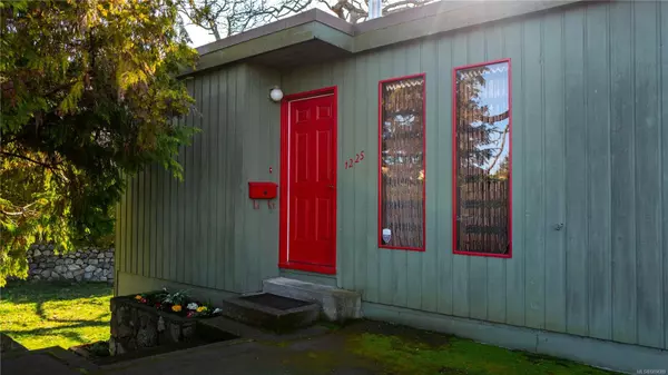 Victoria, BC V8X 2H7,1225 Tolmie Ave