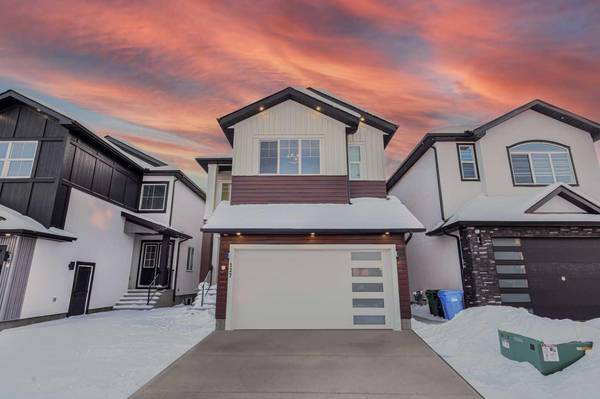 127 saddlepeace MNR NE, Calgary, AB T3J 2H9