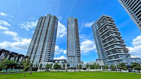 255 Village Green SQ #1403, Toronto E07, ON M1S 0L7