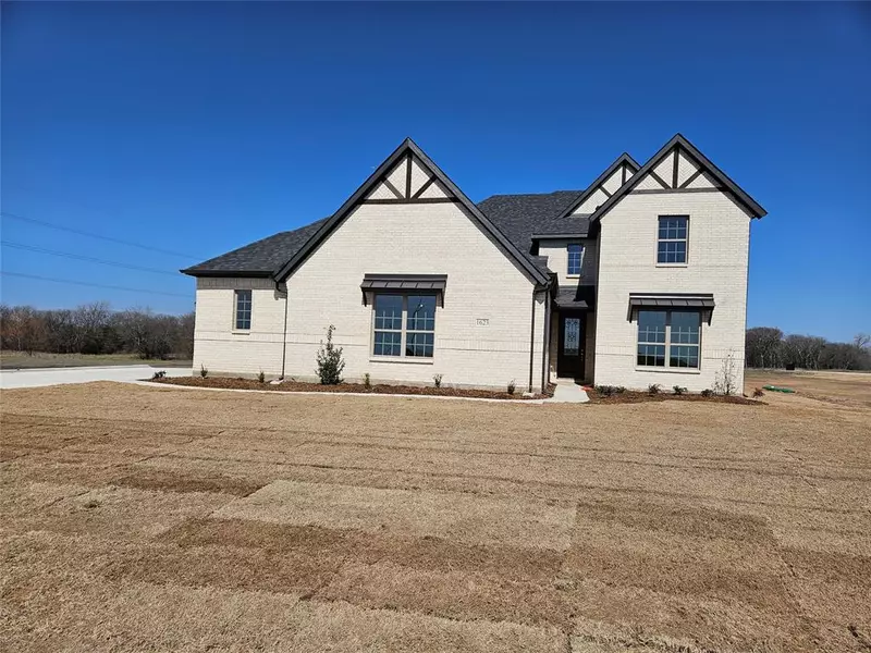 1623 W Farmington Road, Van Alstyne, TX 75495