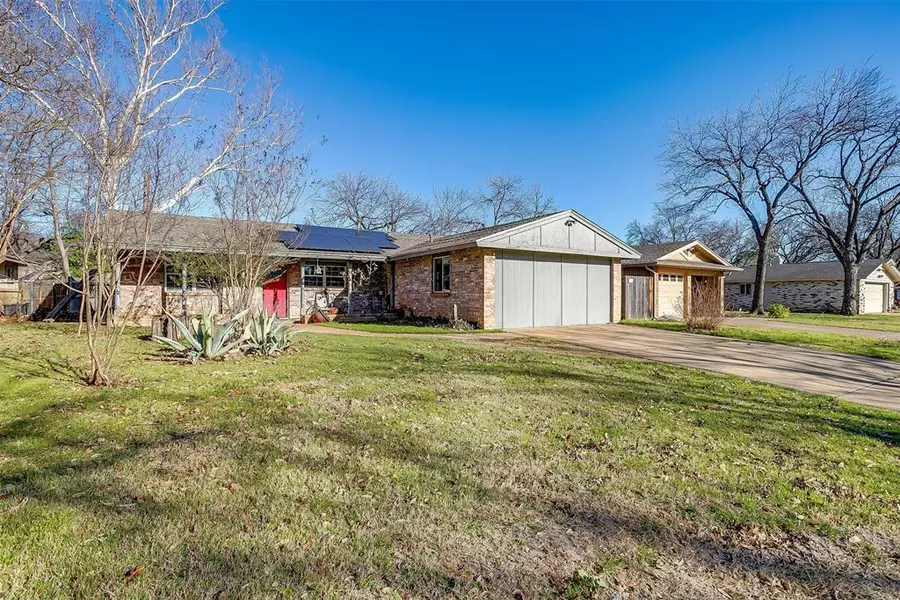 513 Buffalo Drive, Arlington, TX 76013