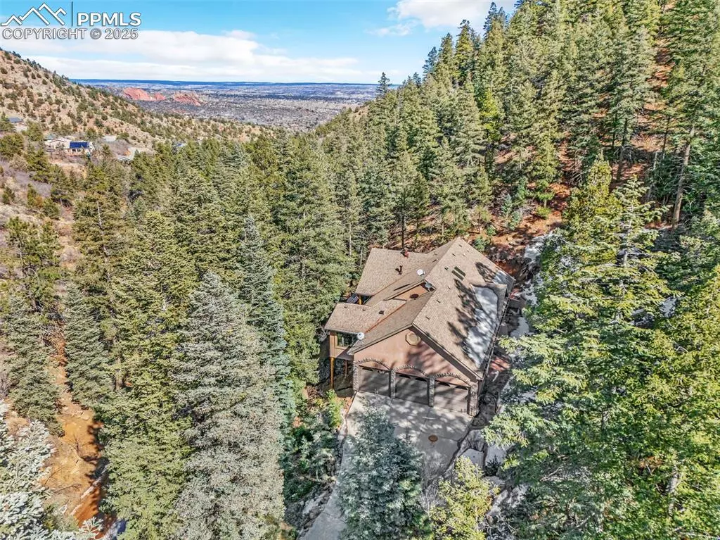 Manitou Springs, CO 80829,1430 Sutherland Creek RD