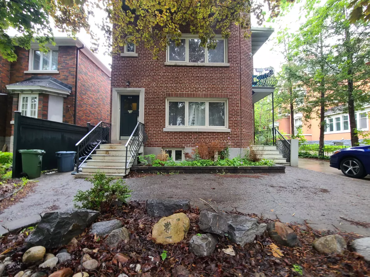 Lower Town - Sandy Hill, ON K1N 6N1,469 WILBROD ST #3