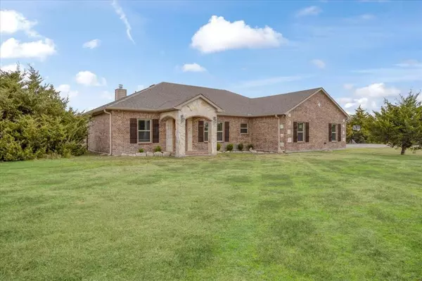 102 Reece Lane, Trenton, TX 75490